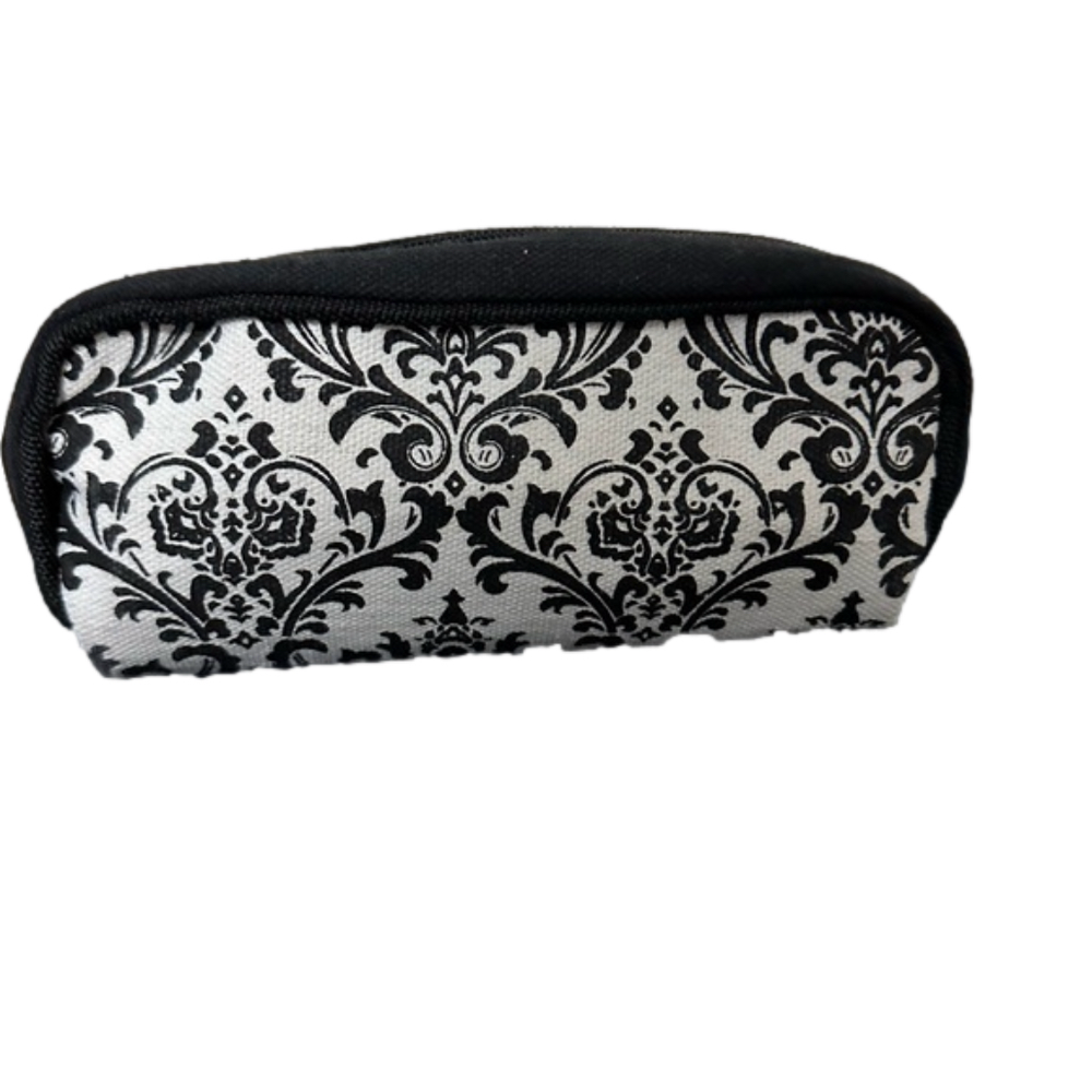Essential Oils Travel Bag Zip Close Holds 10 Bottles